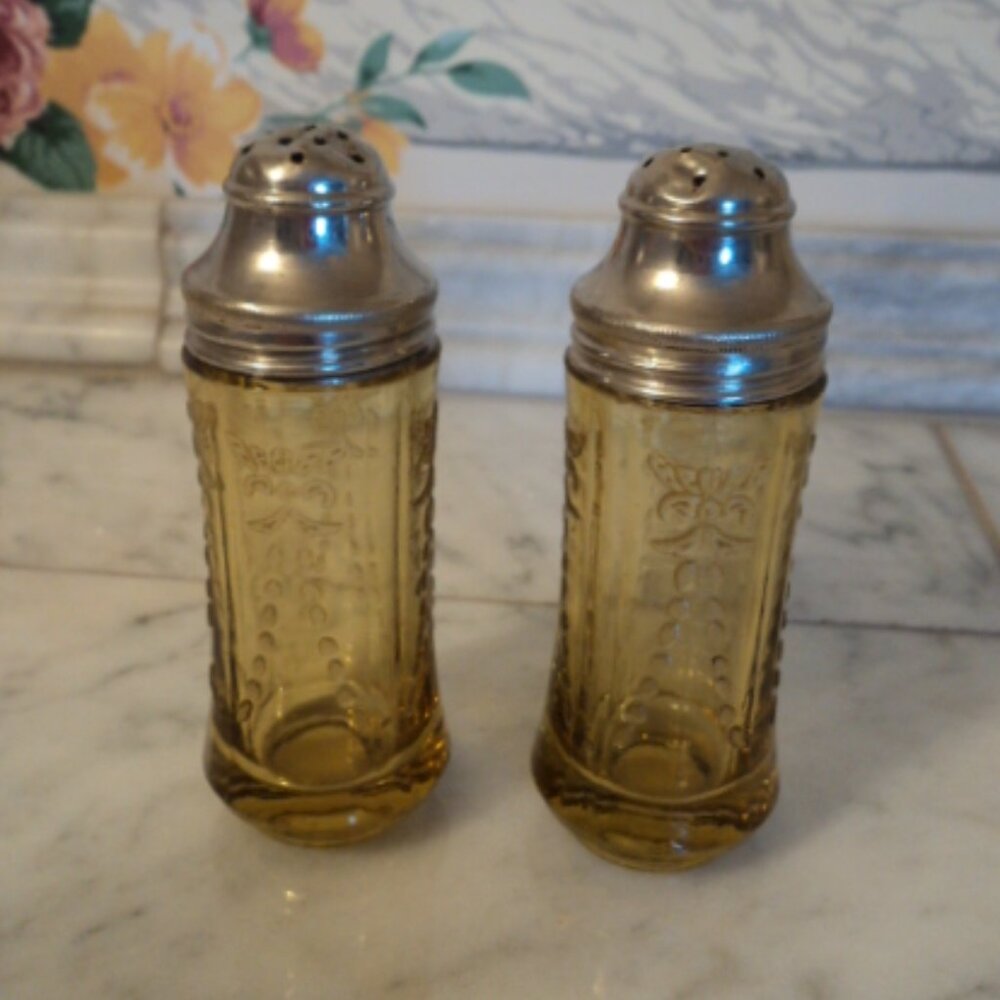 vintage etched amber glass salt & pepper set